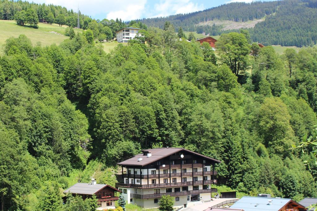 Panorama Landhaus Hotell Saalbach-Hinterglemm Exteriör bild